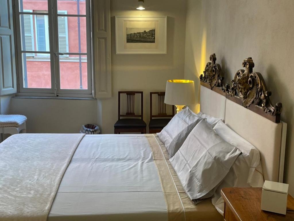 Bb A Parma Duomo Bed & Breakfast Exterior photo